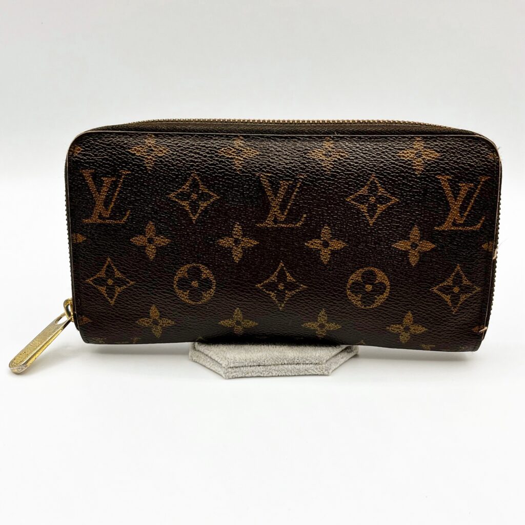  Louis Vuitton ルイ ヴィトン 長財布 モノグラム ジッピーウォレット M42616