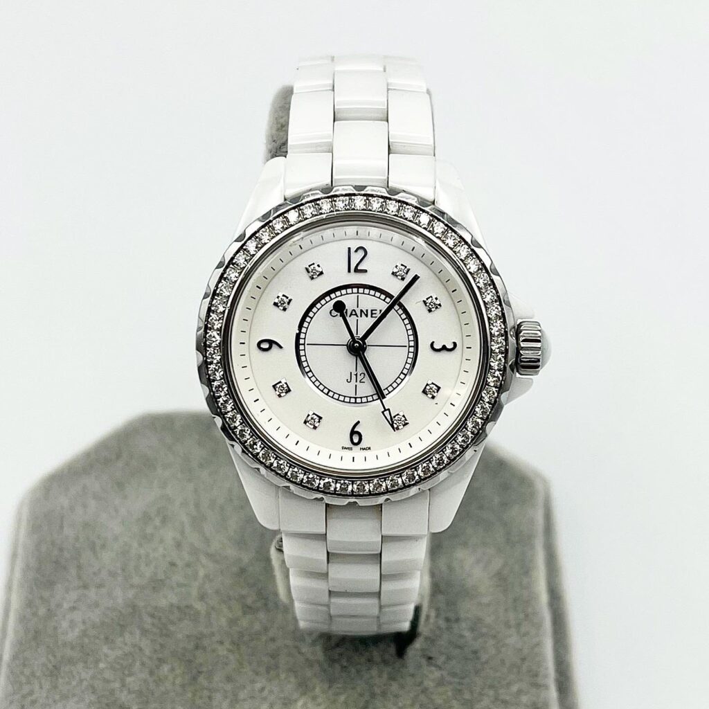 CHANEL シャネル J12 H3110 セラミック ホワイト 腕時計